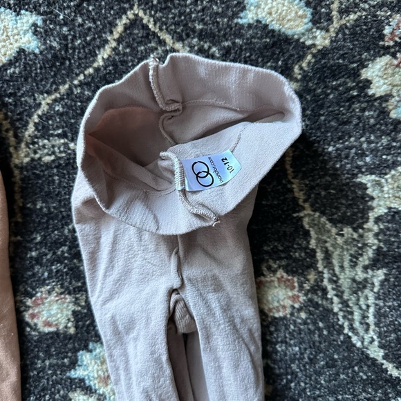 Mondor & Capezio Size 12-14 3 Pairs 310 Tights 2 Light 1 Dark Tan - Picture 5 of 5